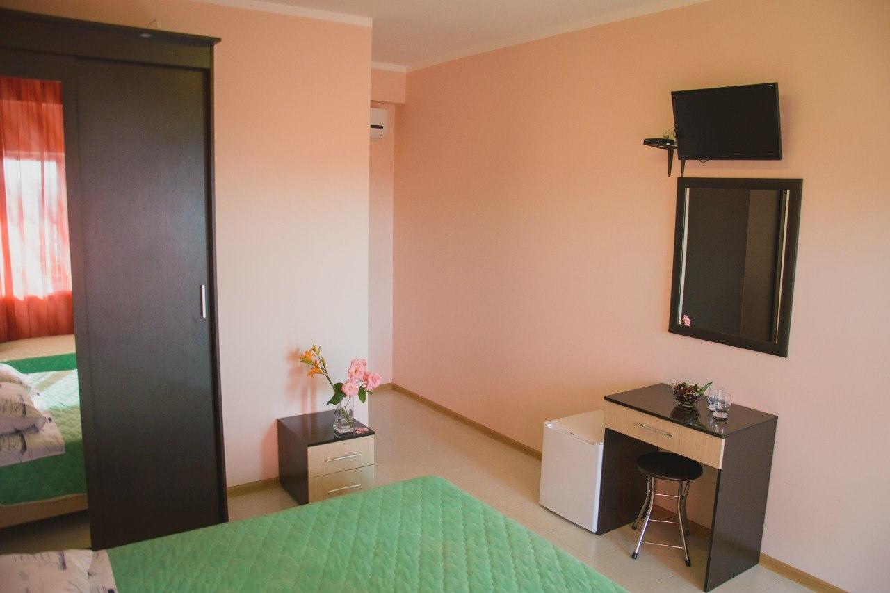 Guest House Arlen Gantiadi Exterior foto
