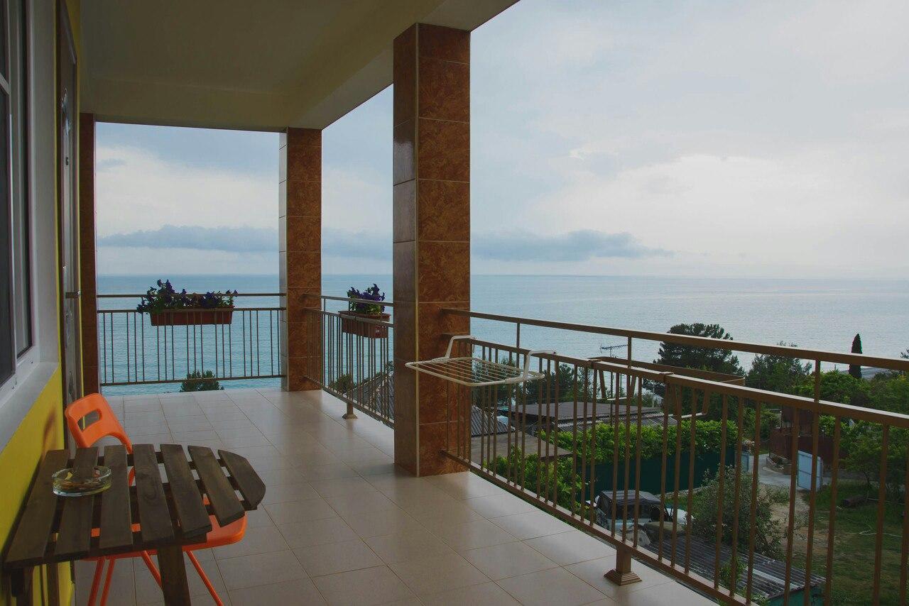 Guest House Arlen Gantiadi Exterior foto